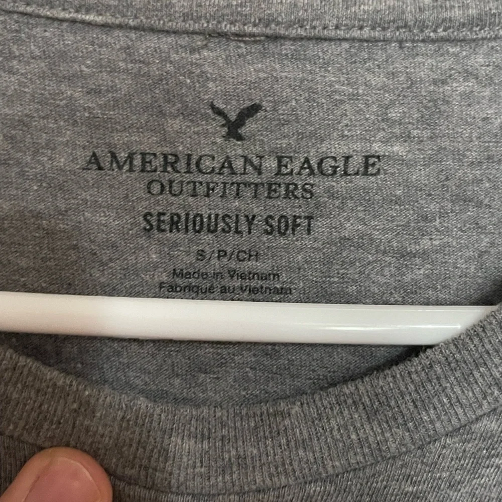 American Eagle Long Sleeve Tee Size Small - Picture 2 of 3